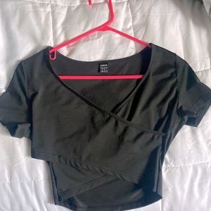 I bought this crop top off shein and it ended up being to short.